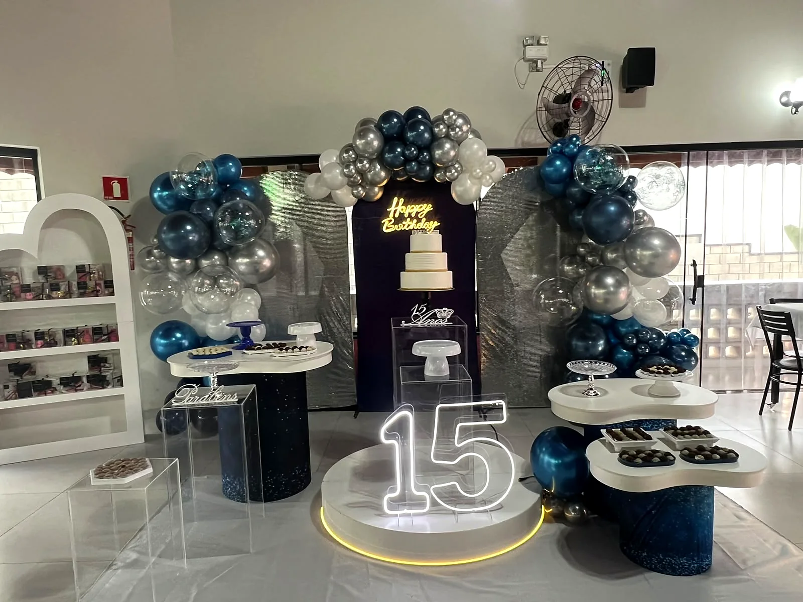 Estrutura decorativa moderna para eventos em Jundiaí