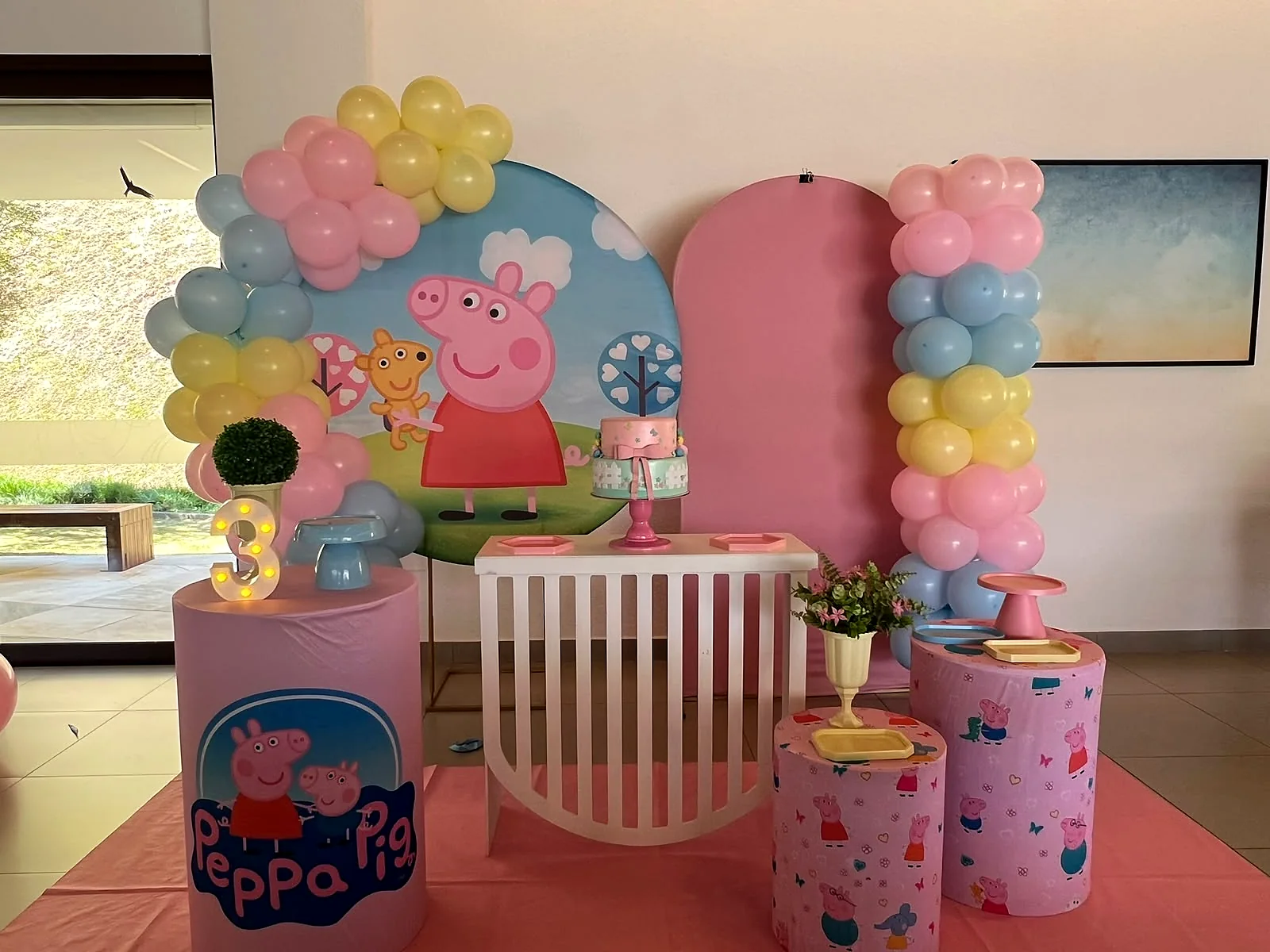 Decoração de festa infantil tema Peppa Pig em Jundiaí